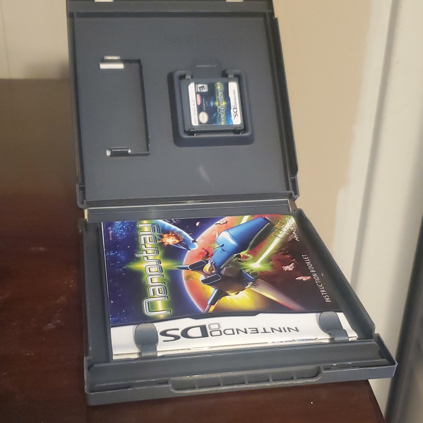 Majesco Nanostray Nintendo DS NTSC-U/C 2006 Manual Included Multiplayer E
