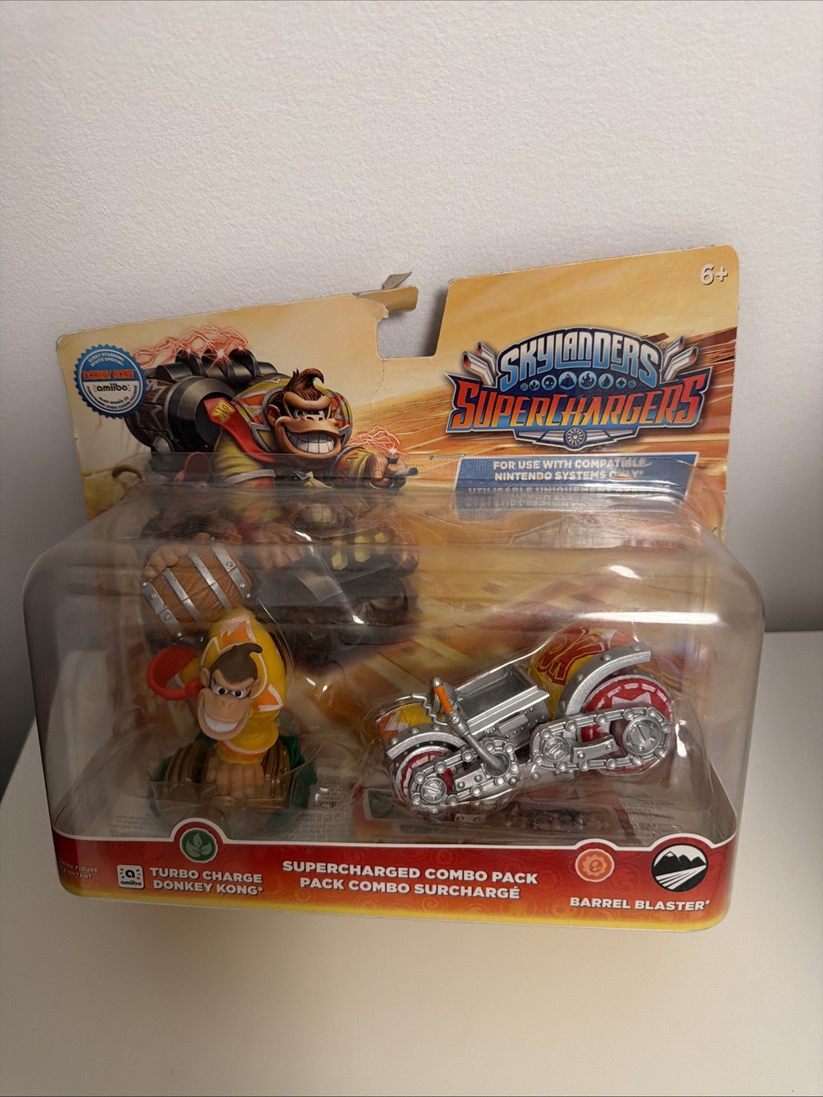 Skylanders Superchargers Turbo Charge Donkey Kong Amiibo Barrel Blaster Box DMG