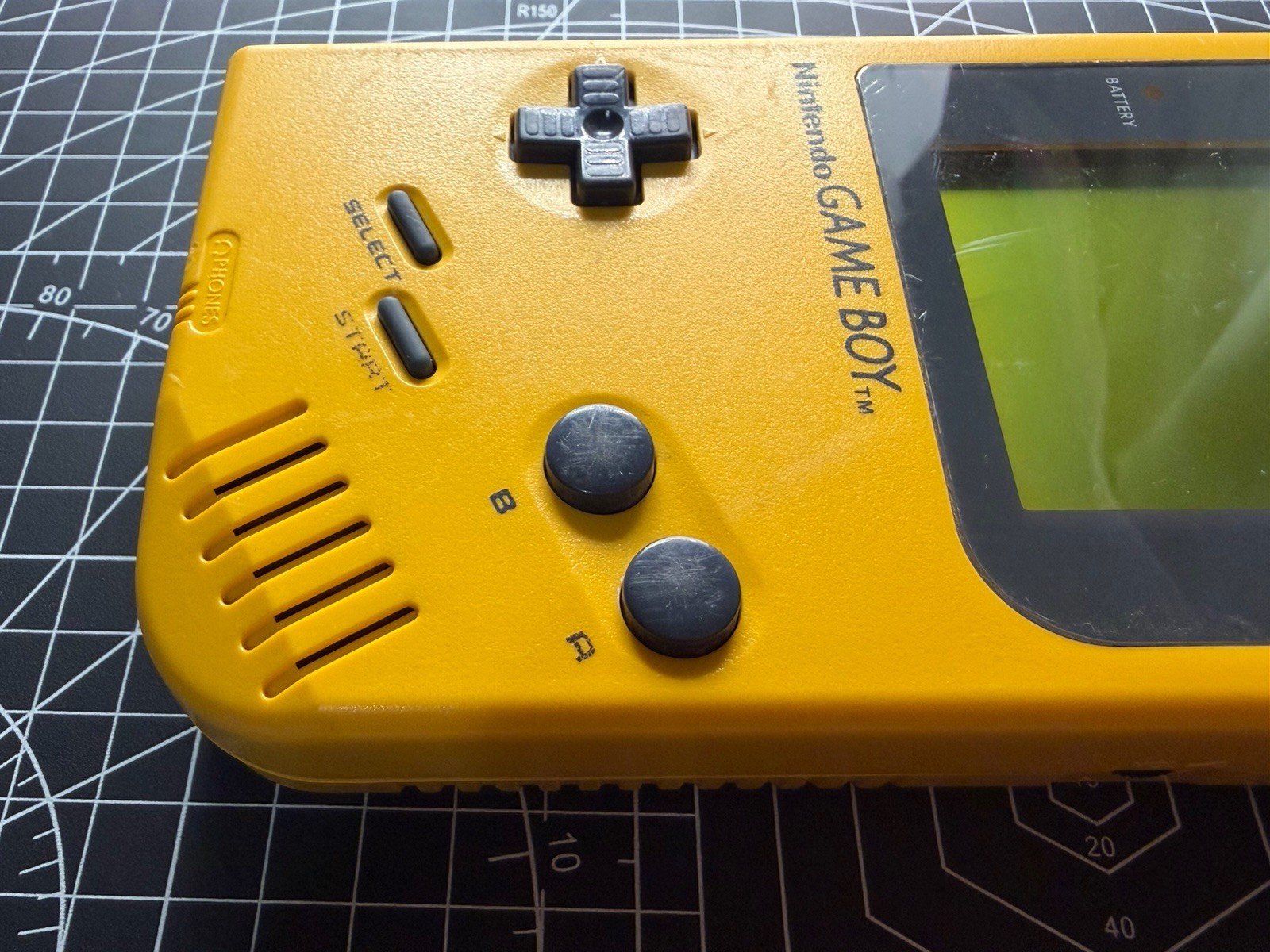 Extremely Rare Yellow Nintendo Game Boy DMG MANI Limited – 100% Authentic