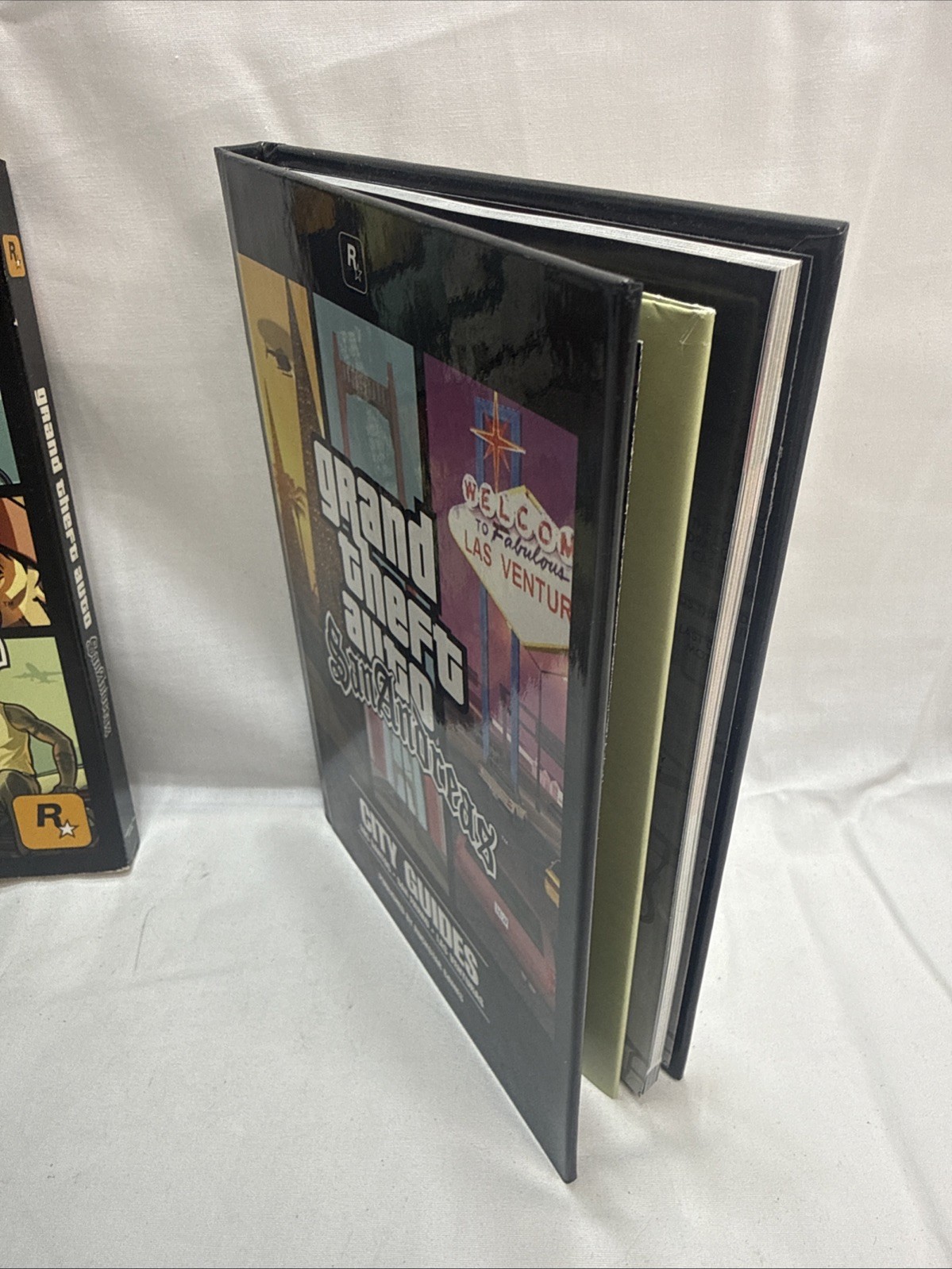 Grand Theft Auto: San Andreas Second Edition W/ Map & Poster (PC, 2005)