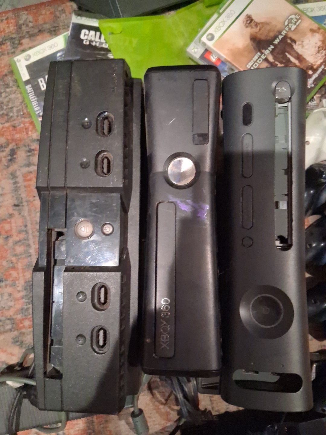 Lot Of Xboxes And Games Not Sure If They All Work But 1 Does Use For Parts