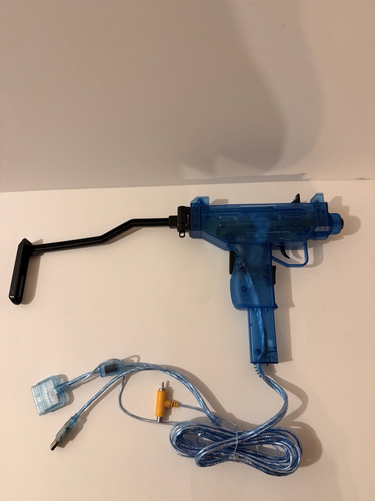 Action Arms Ltd Light Gun Controller Blue Wired On/Off Switch GameCube Wii
