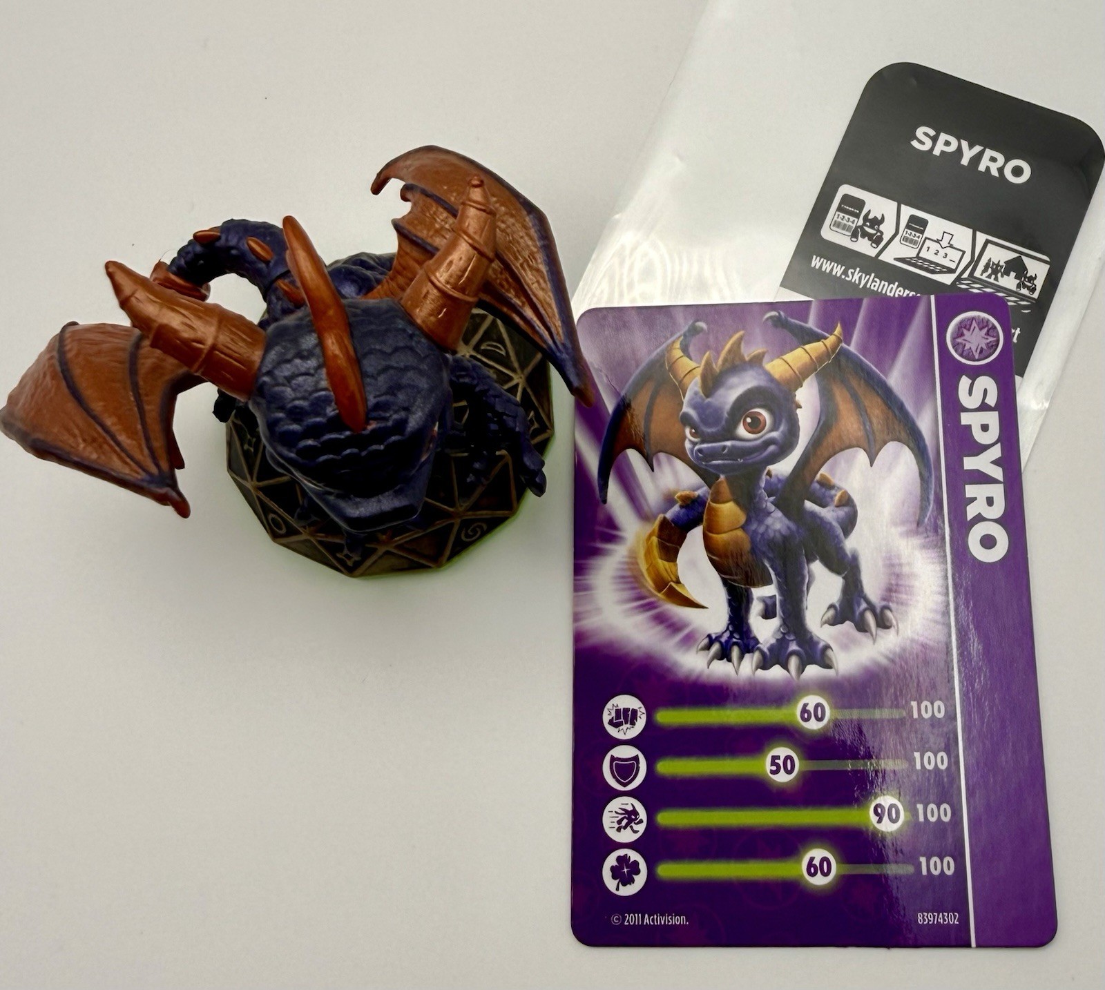 Skylanders Spyro Series 1 Green Base Figure + Trading Card & Sticker Code S4119