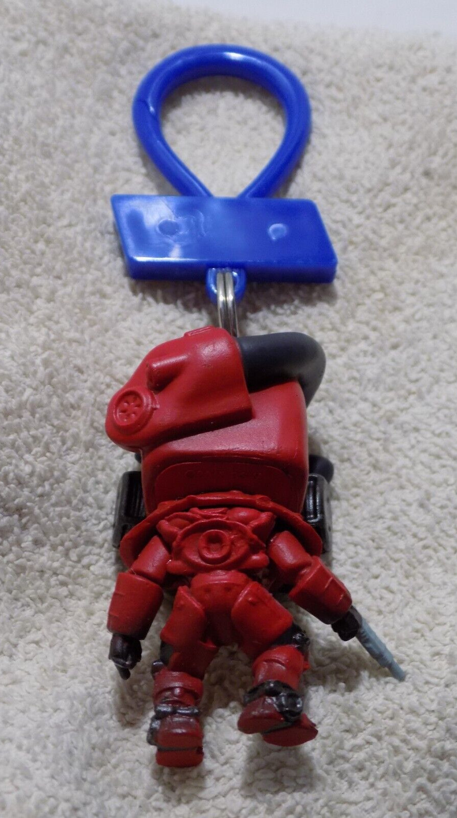 L/2 Video Game Keychain Backpack Clip On Figures Fallout 76 Red X-01 Power Armor
