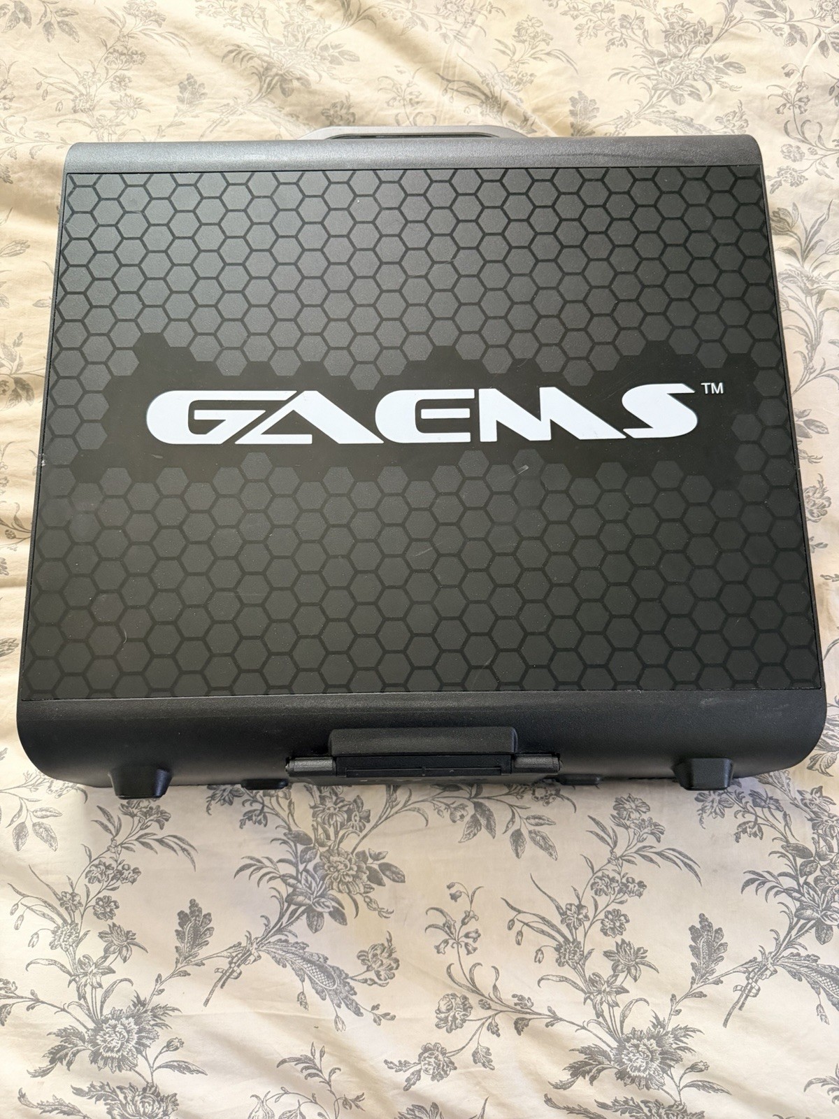 GAEMS Vanguard G170FHD Travel Case w/ Built-In Monitor PS4/Xbox One