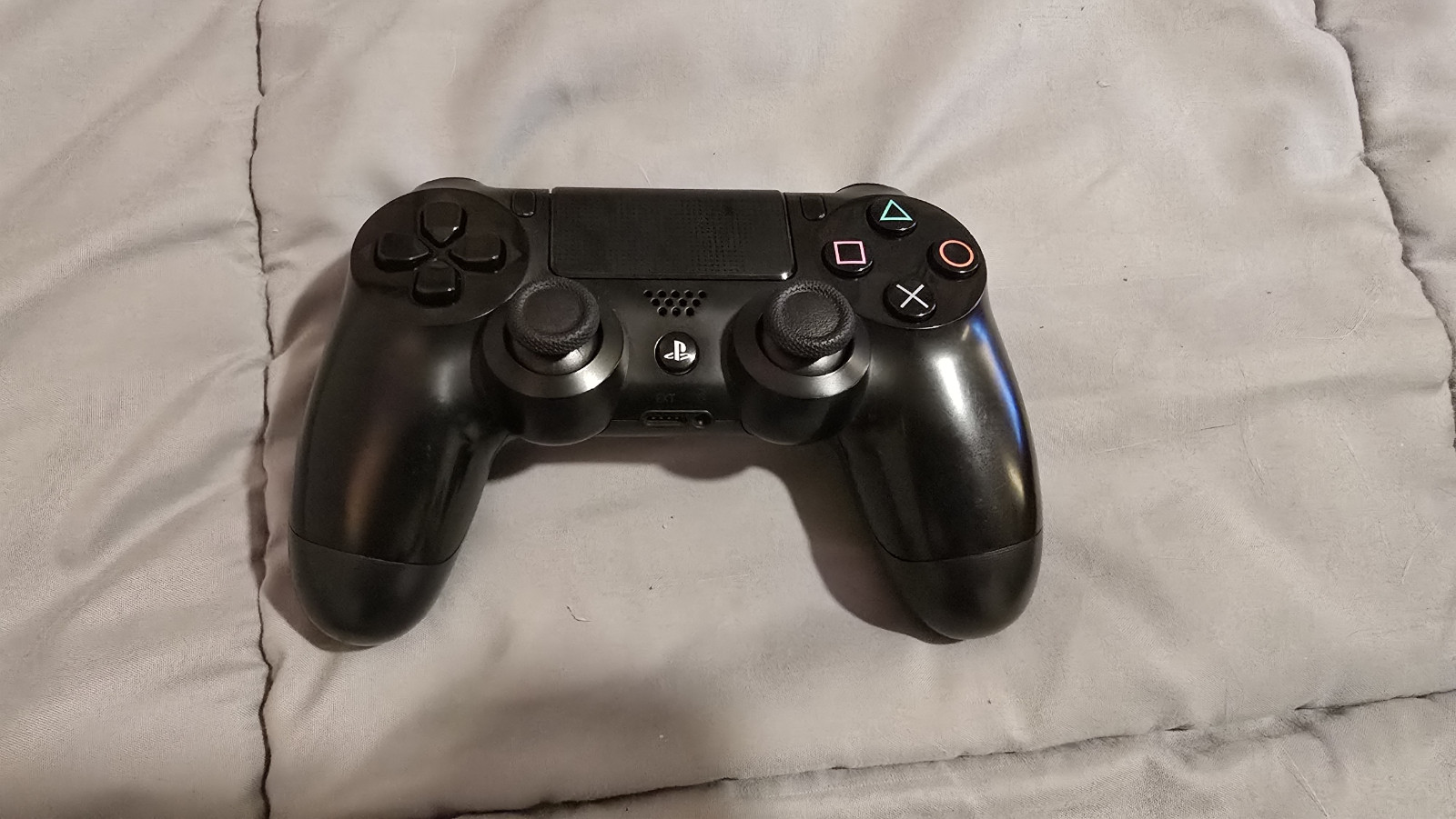 PS4 Slim 1TB Console Black + Controller & 7 Game Bundle – Call of Duty, Sports