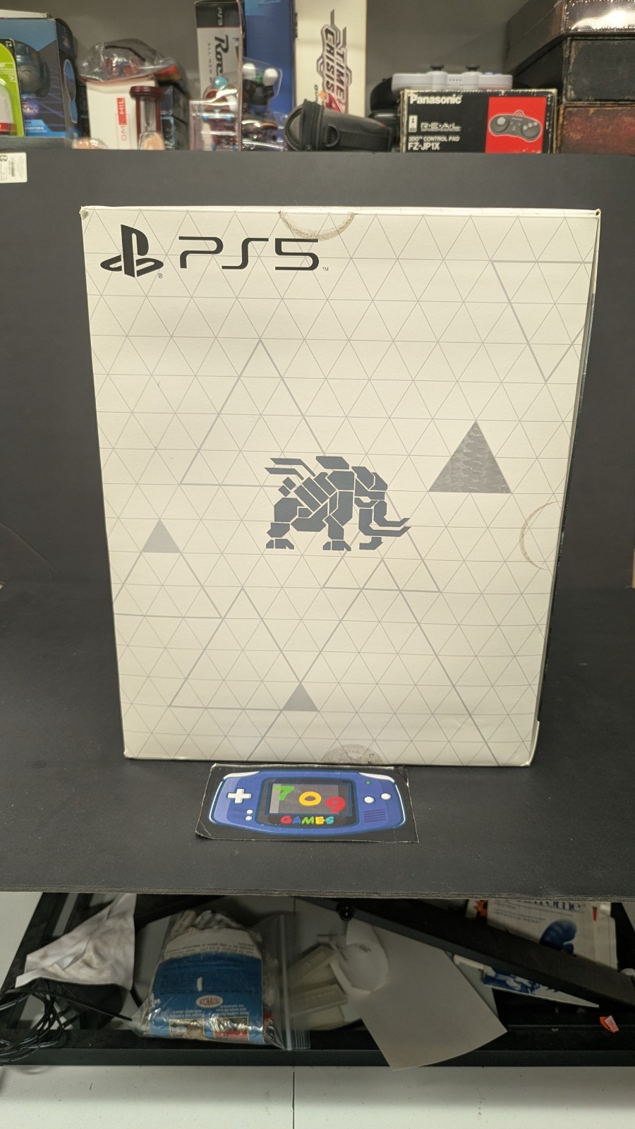 Horizon 2 Forbidden West Collector’s Edition – Tremortusk and Aloy Statues