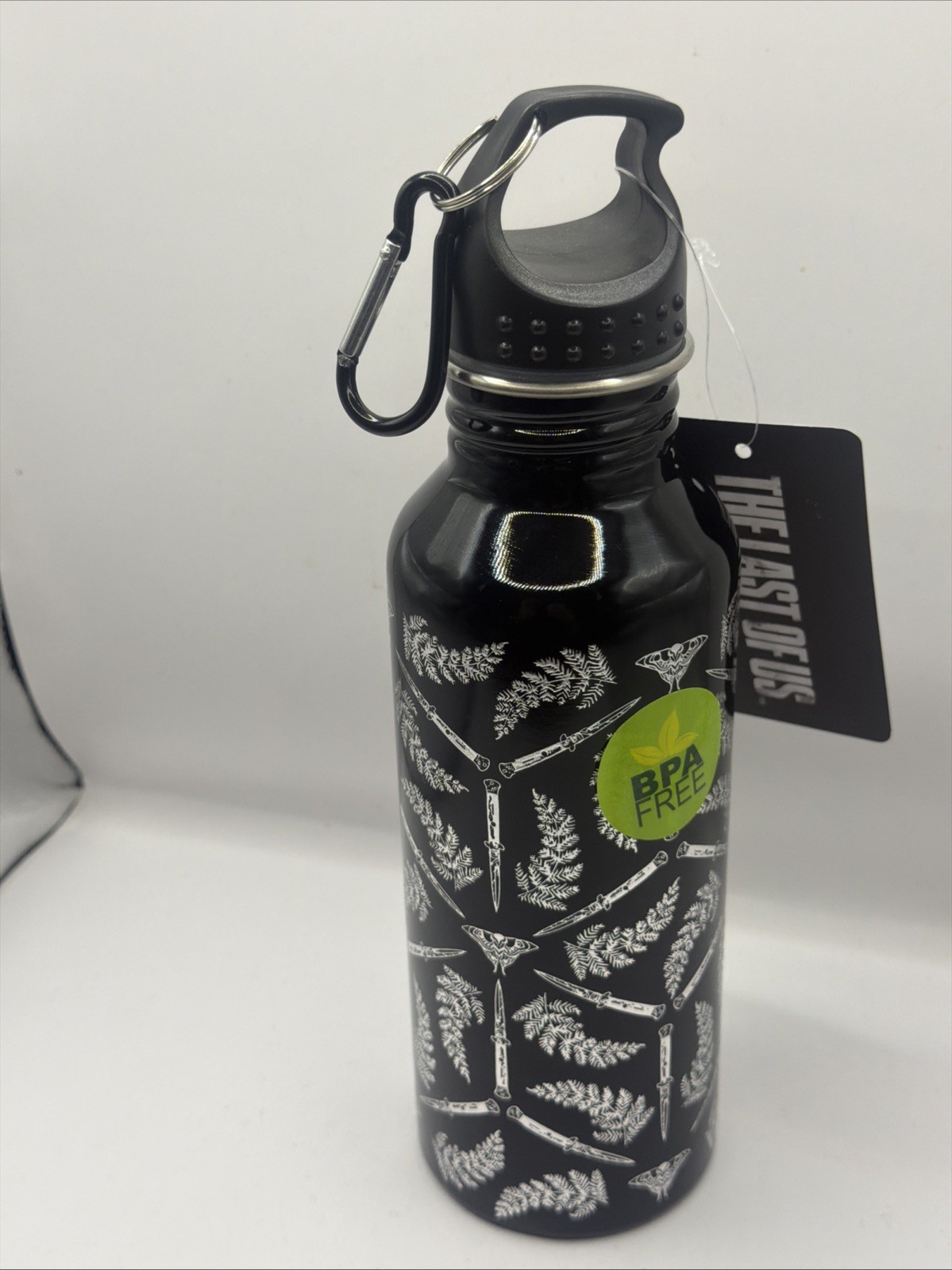 THE LAST OF US 18 Oz Black & Silver Water Bottle w/Carabiner – Brand NEW
