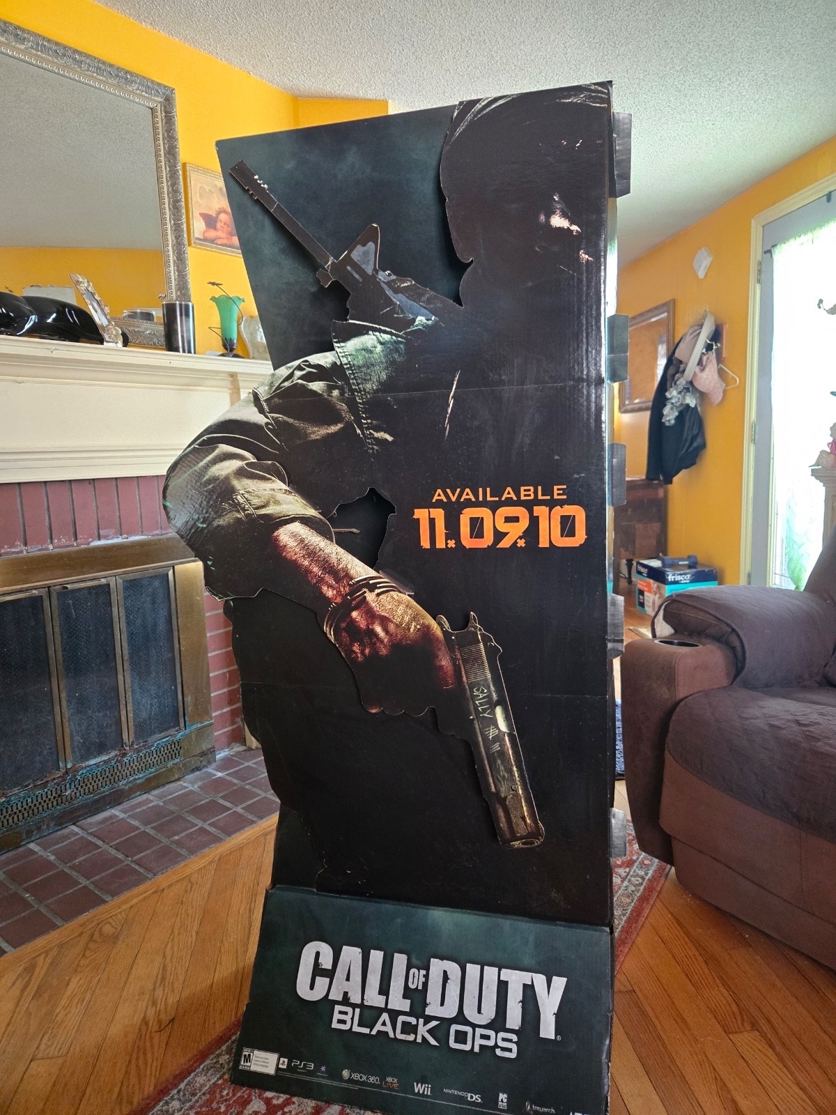 RARE 2010 Call of Duty Black Ops Store Display Standee