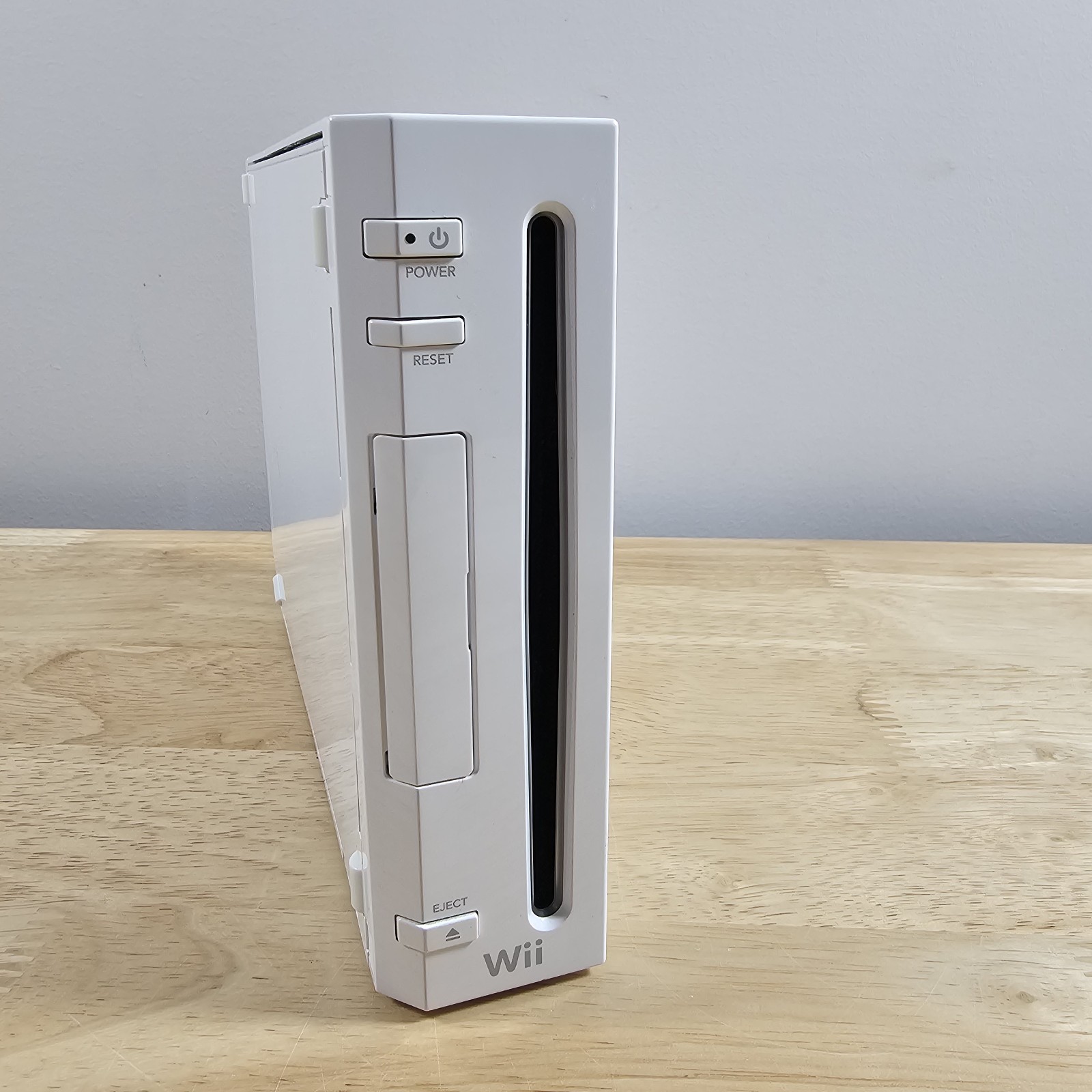 Nintendo Wii Game Console RVL-001 Bundle, USA Version, White