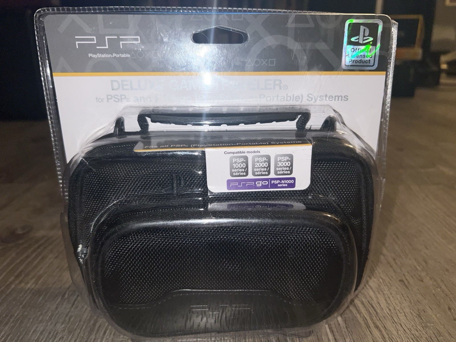 Sony PlayStation PSP & PSP go Deluxe Game Traveler Case OEM/RARE New Sealed