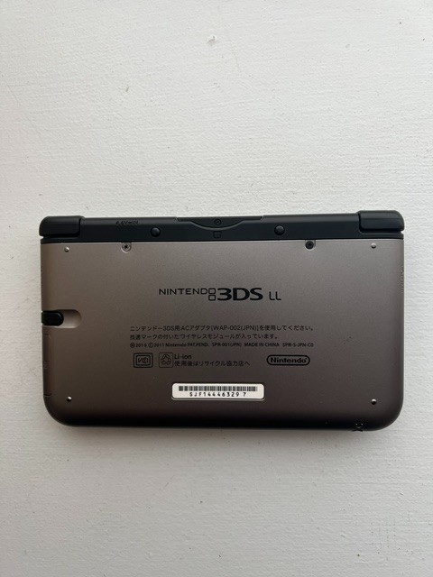 Nintendo 3DS LL XL Console – Gun Metal Gray – Japanese – Very Good Condition
