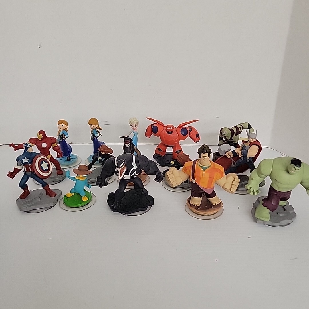 Disney Infinity Lot of 15 Figures, Hulk Captain America Iron Man Frozen Thor