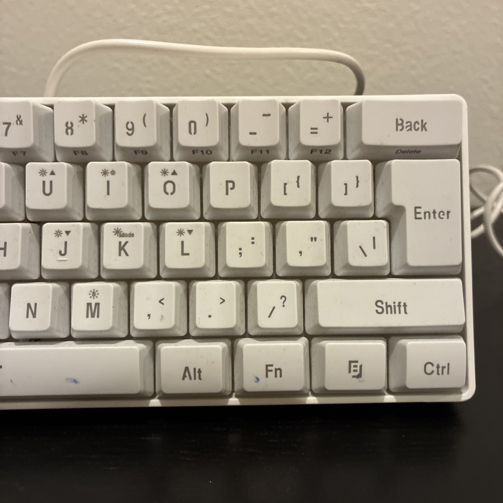 61-Key RGB streamer Gaming Keyboard Model V700 Used