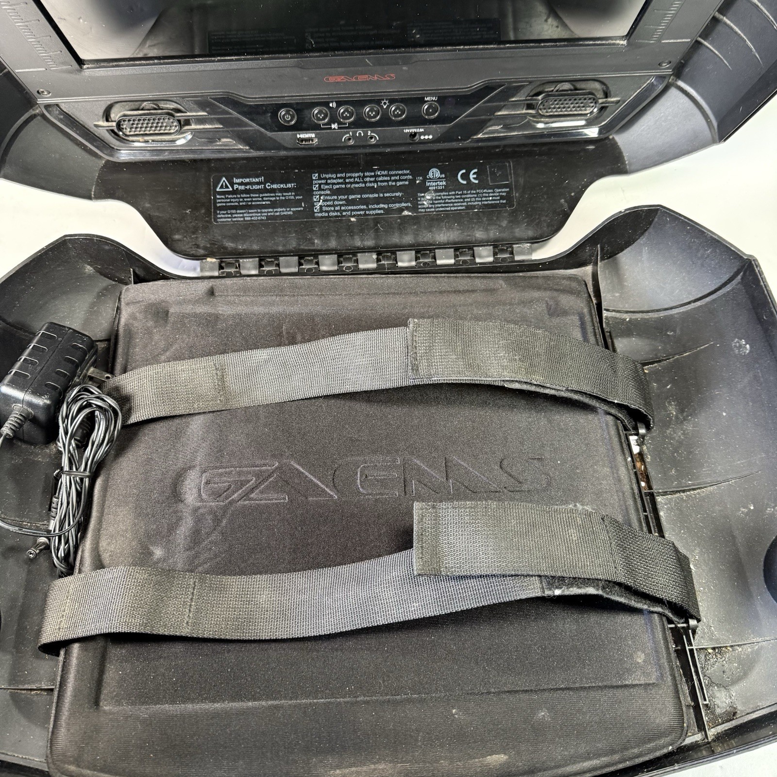 Gaems G155 15.5” Portable Gaming Environment w/ Power Supply | TESTED