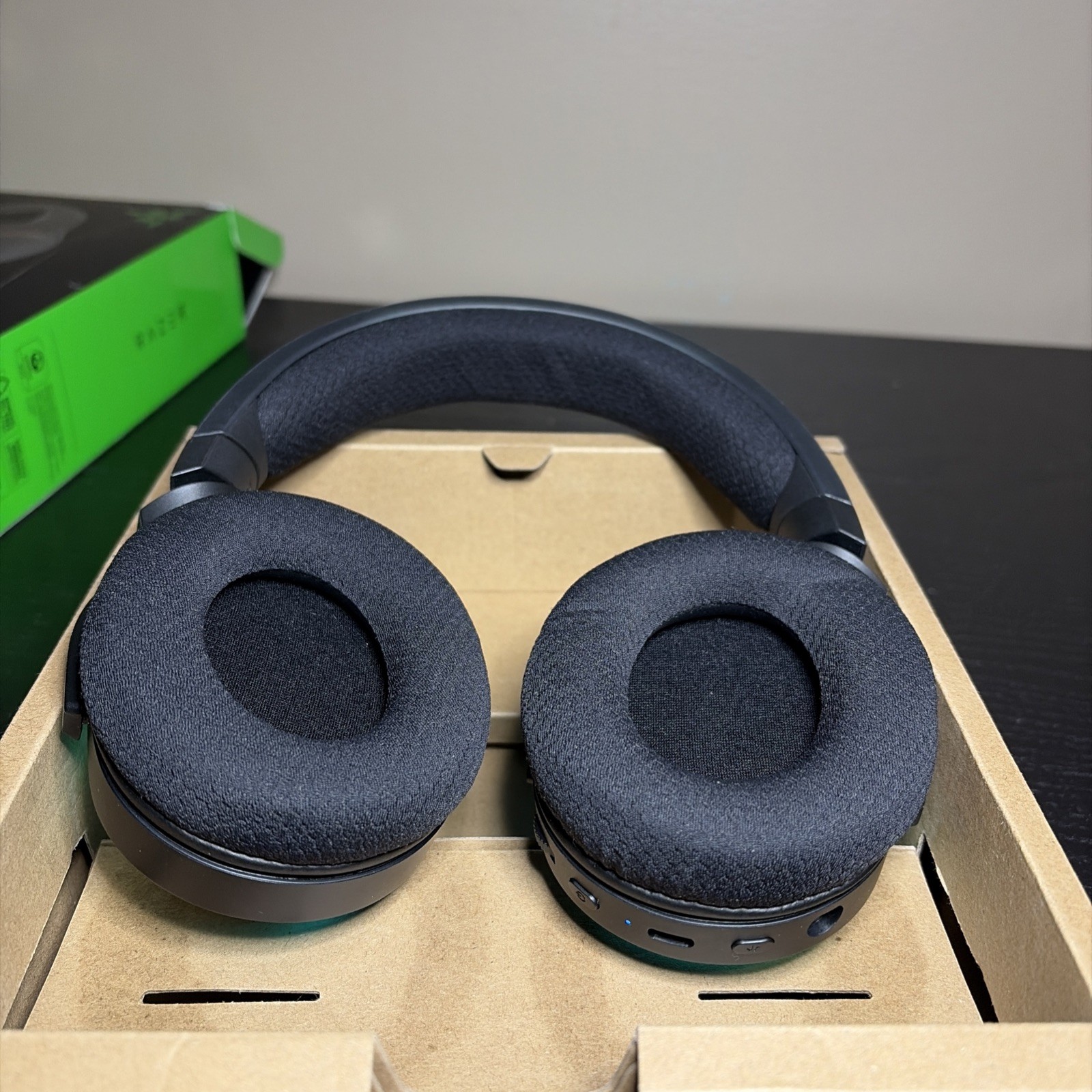 Razer Barracuda X Chroma Wireless RGB Gaming Headset NO DONGLE OR CABLES