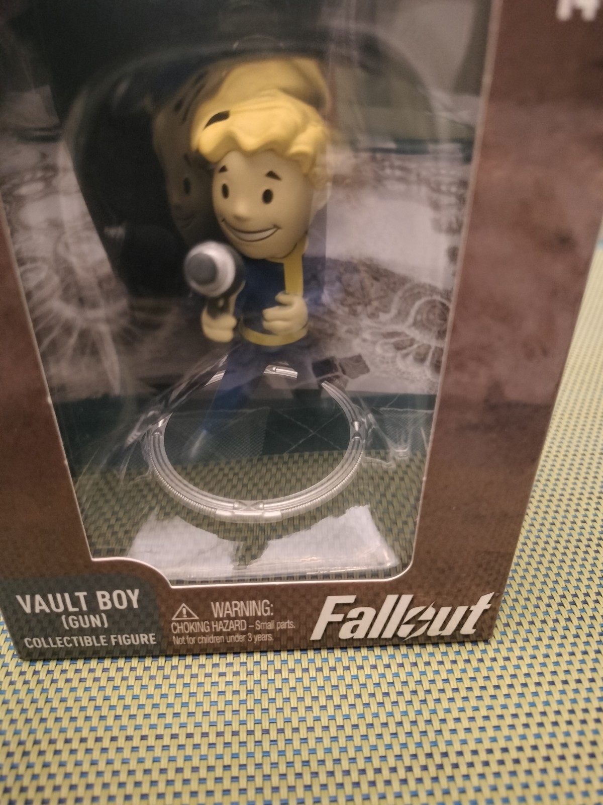 Fallout Vault Boy (Gun) 3″ Mini Figure Syndicate Collectibles Series 1 – NEW NIB