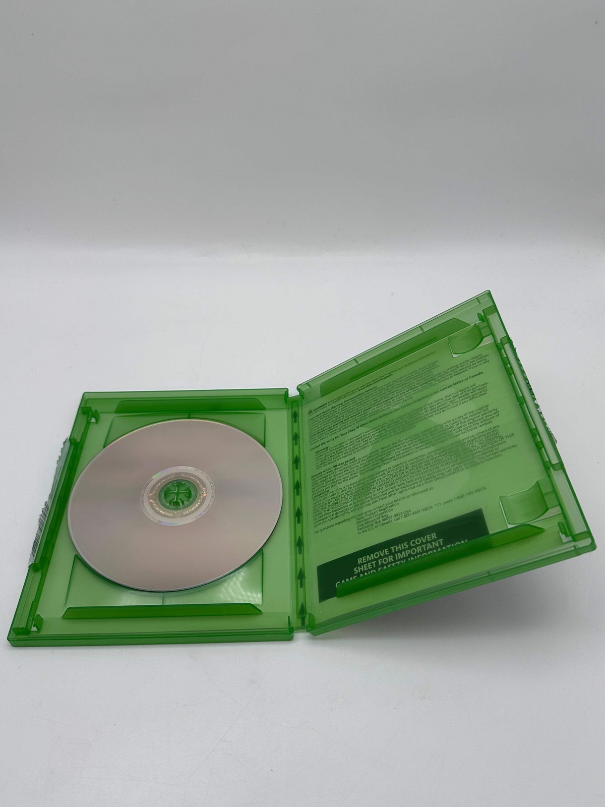 Zoo Tycoon Xbox One w/ Case