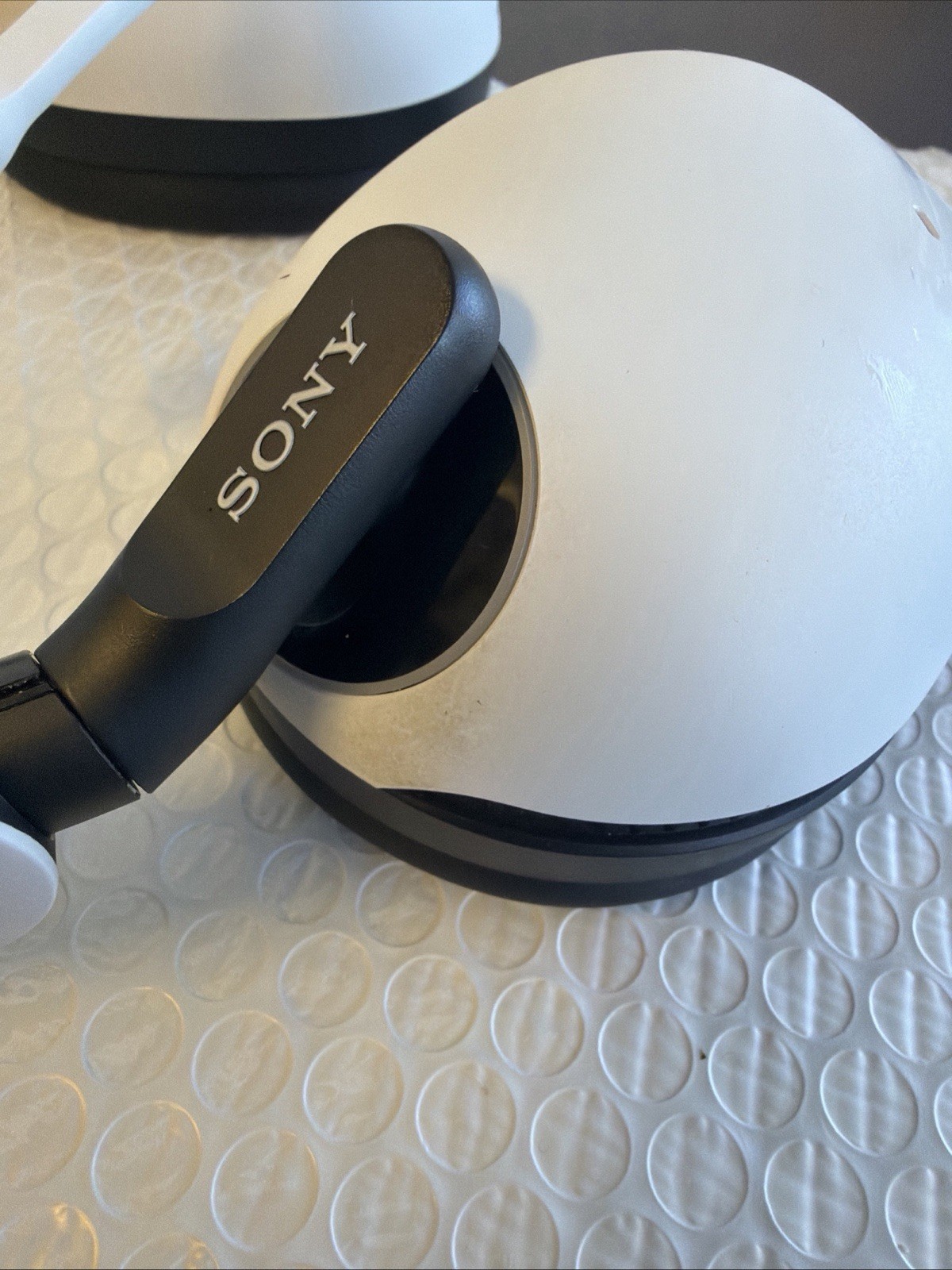 Sony INZONE H9 Wireless Noise Cancelling Gaming Headset White WH-G700