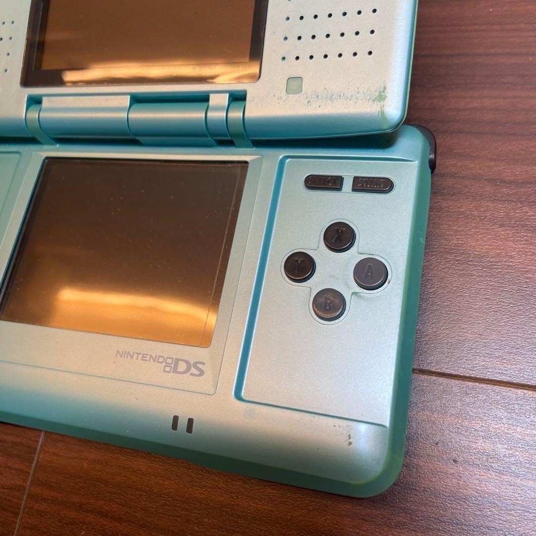 Nintendo DS console, turquoise blue, 5475