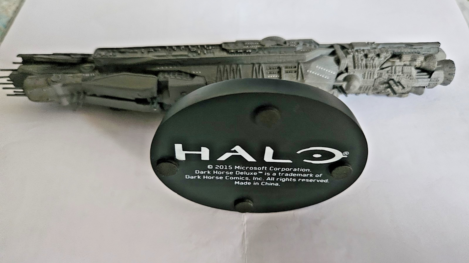 Dark Horse Deluxe Microsoft Halo UNSC Infinity 9″ Replica Ship Statue 2016