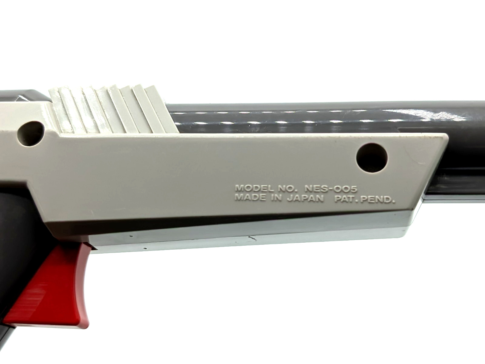 Nintendo NES Zapper Light Gun Controller NES-005 Gray – Tested And Working