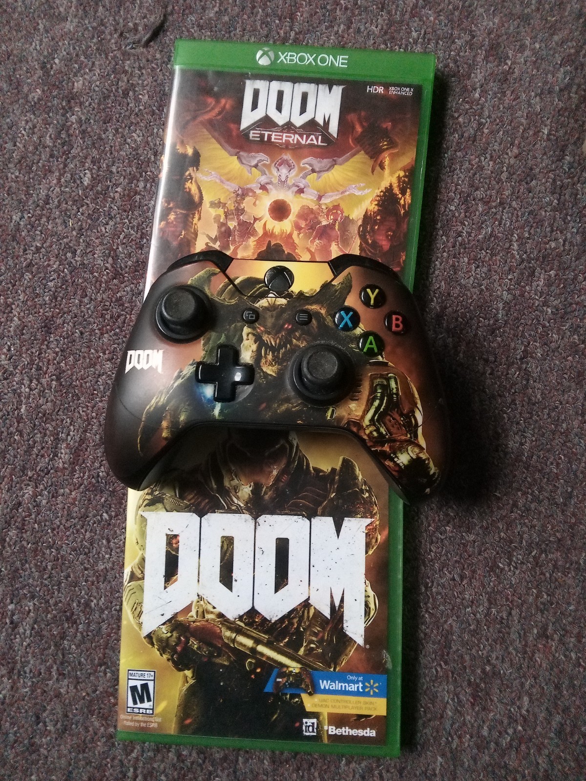 DOOM Eternal Deluxe edition Xbox One Lot Of 3 controller Id Video Games Shooter