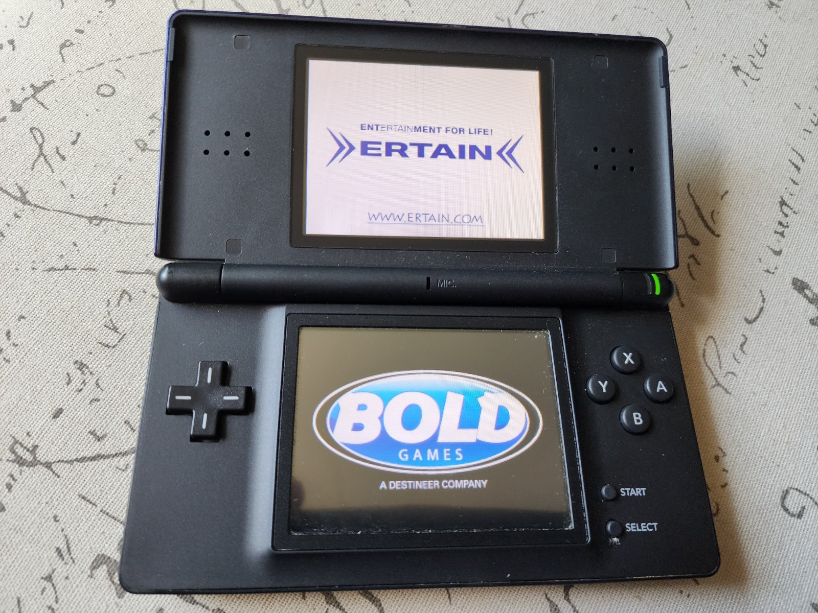 Nintendo DS Lite Colbalt Blue with box, manual and charger