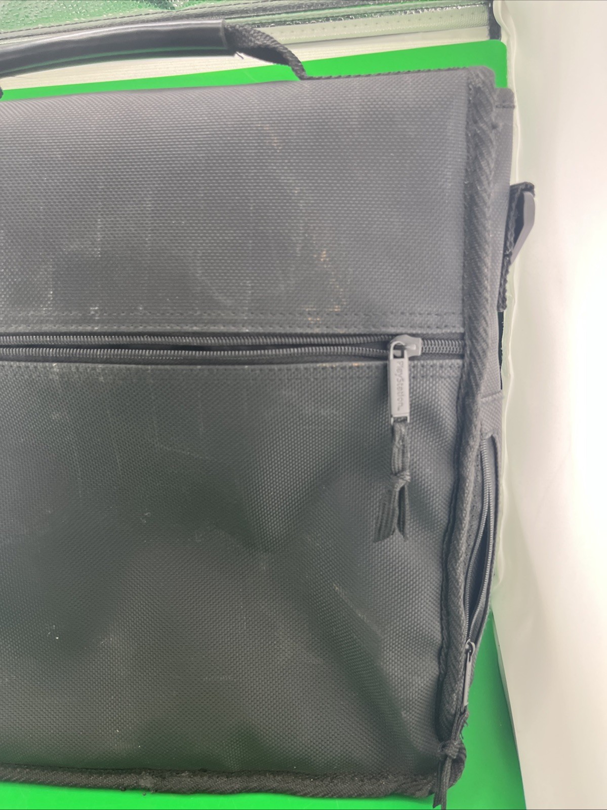 PlayStation 1 black padded bag vtg