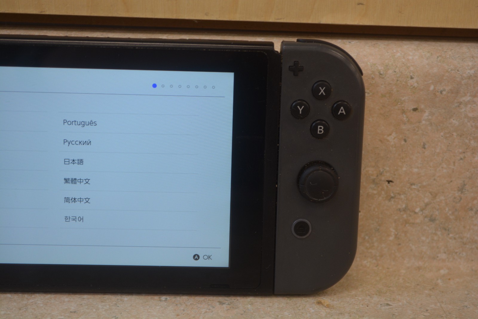 Nintendo Switch HAC-001 32GB Console w/ Gray Joy‑Cons *Pre-owned* FREE SHIPPING