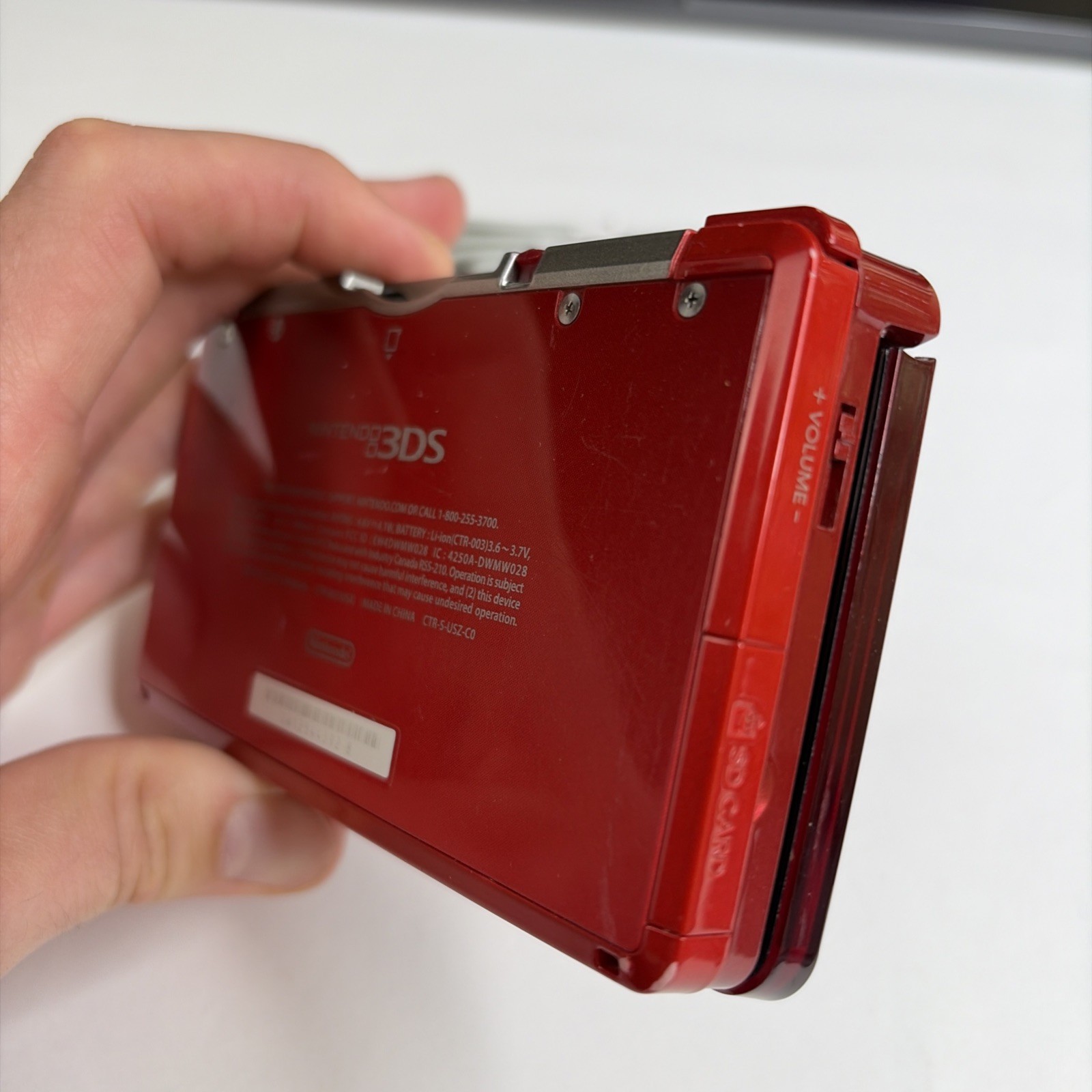 Nintendo 3DS System – Red Region USA, Charger US Model