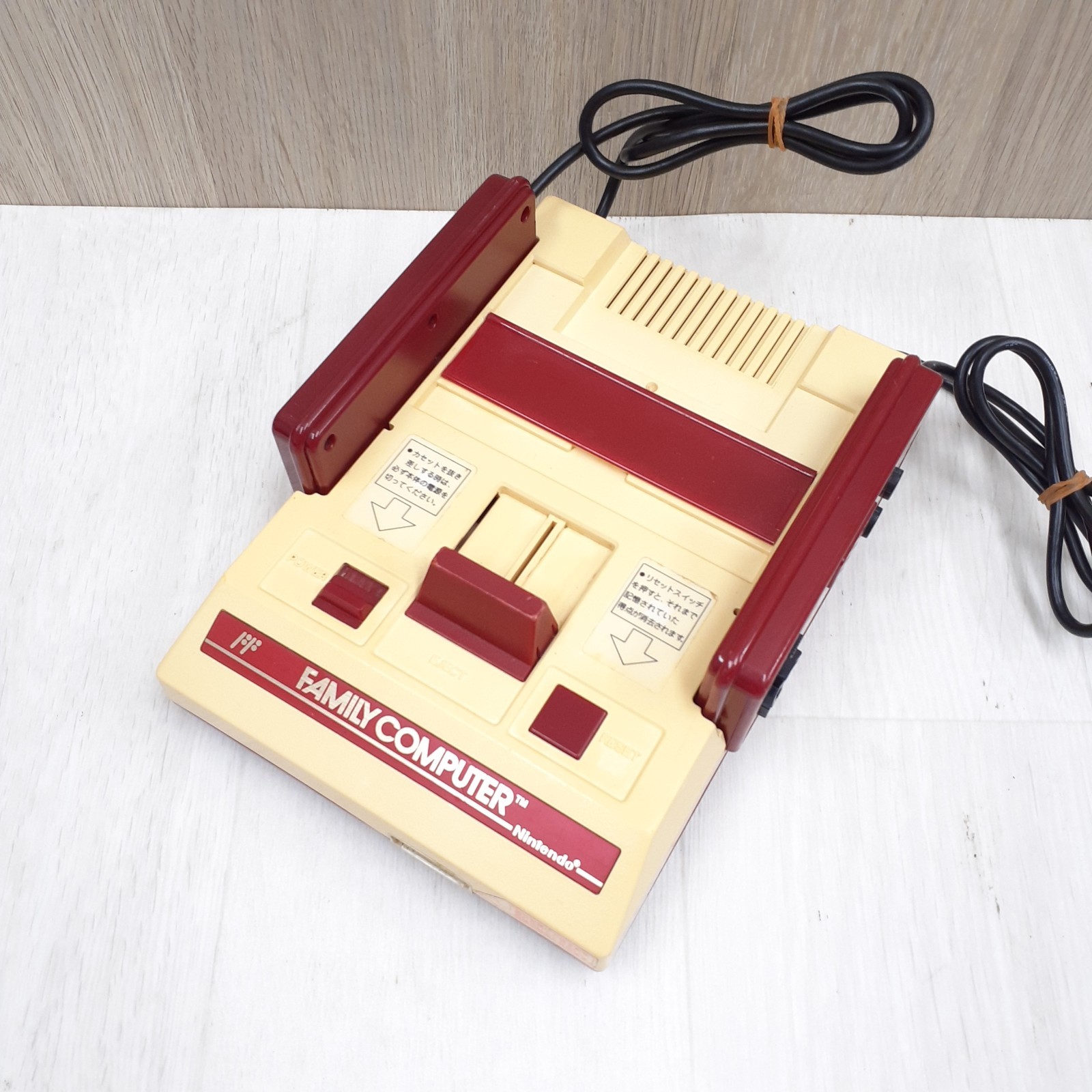 Nintendo Super Famicom & Famicom Console with 8 Games & Cables Japanese NES SNES