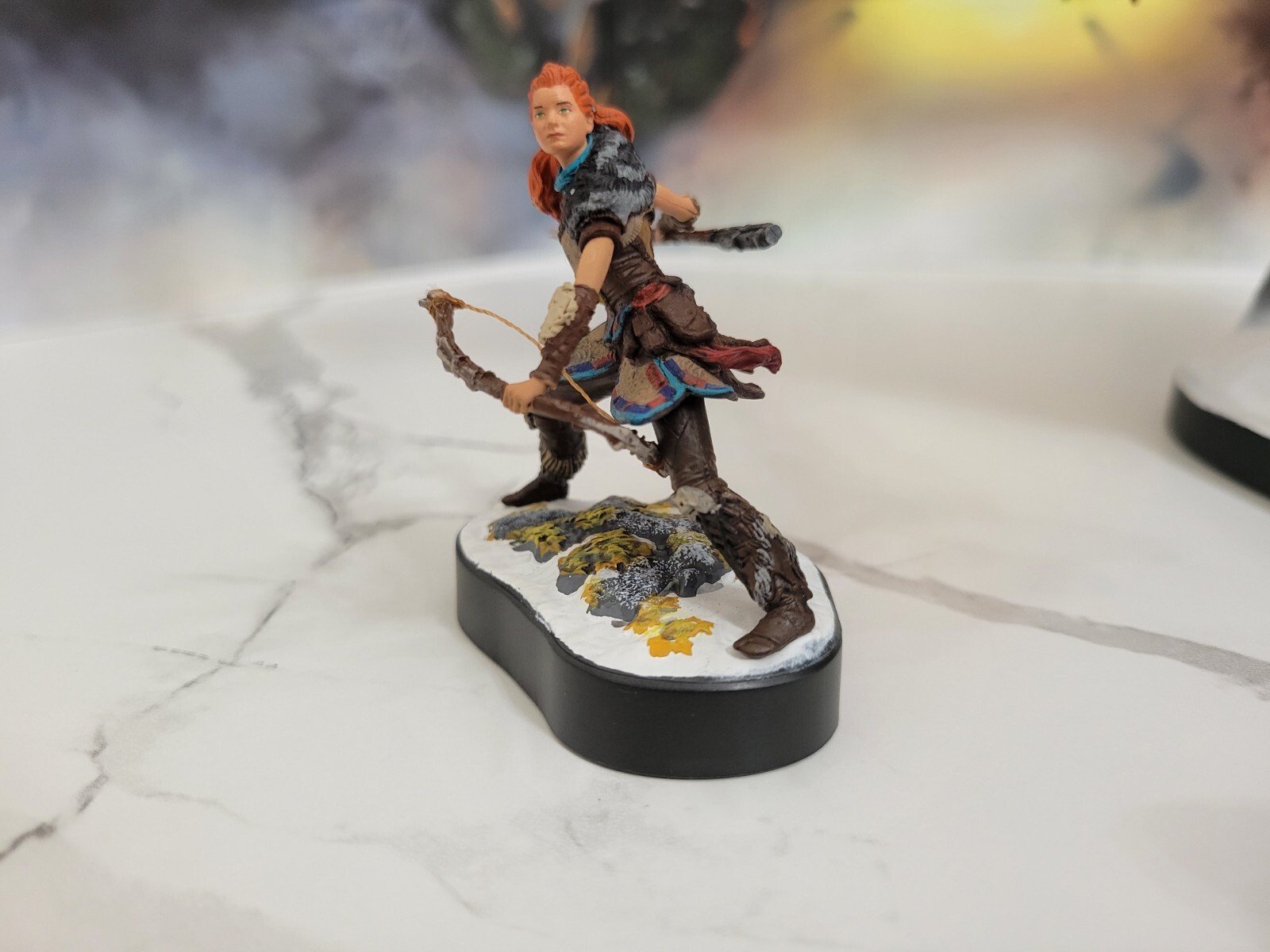 Horizon Forbidden West Regalla Edition Tremortusk Mini Aloy Statue & Background