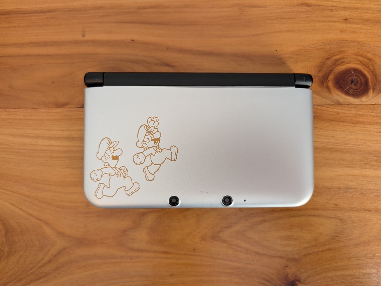 Nintendo 3DS XL Mario & Luigi Dream Team (Limited Edition) – Silver
