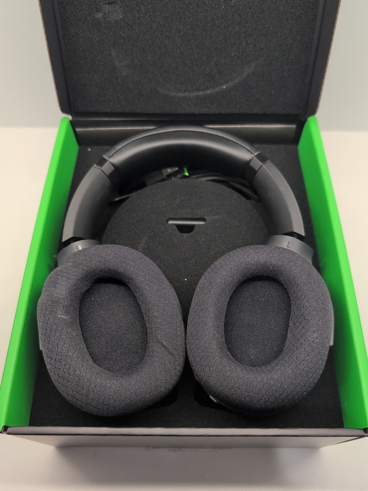 Razer Barracuda Wireless Multi-Platform Gaming & Mobile Headset With Box #2