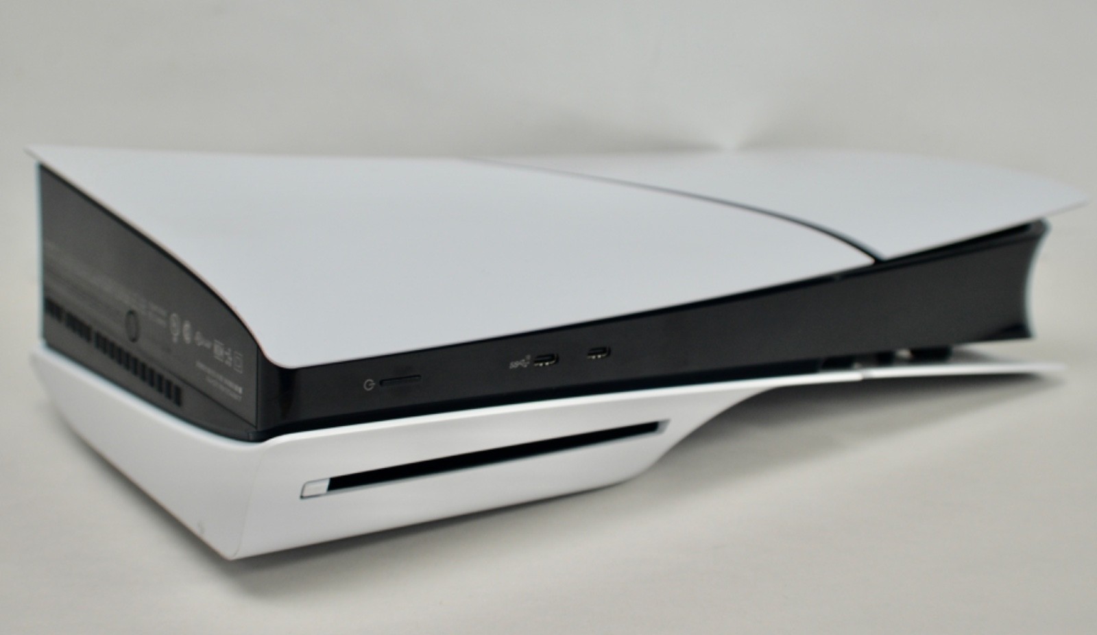 Sony PlayStation 5 Slim Blu-Ray Disk Edition 1TB Gaming Console – White CFI-2015