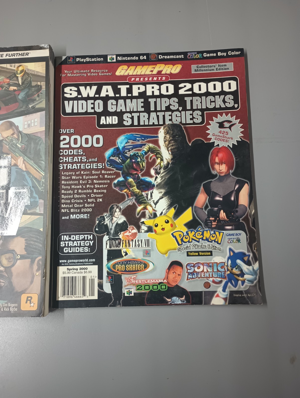 2000s Video Game Strategy Guide Lot (2) S.W.A.T. PRO 2000/GTA IV!