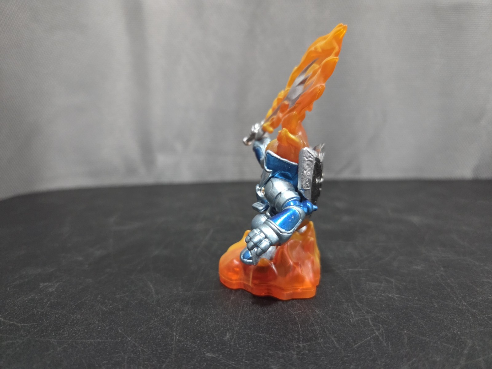 Skylanders Giants Ignitor Fire Element Monster Figure 2012 Spyros Adventure