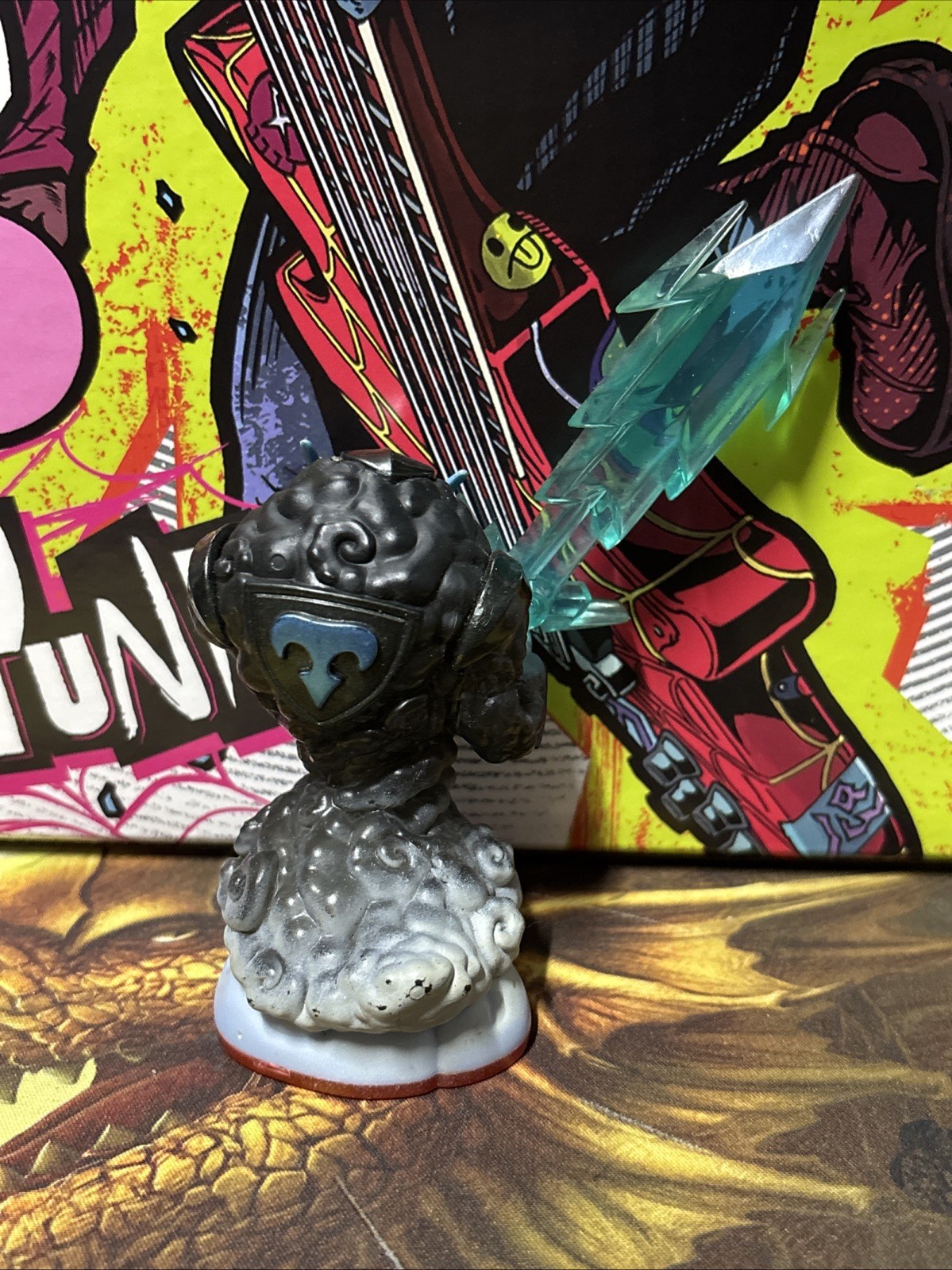 Thunderbolt Trap Master Figure from Skylanders: Trap Team