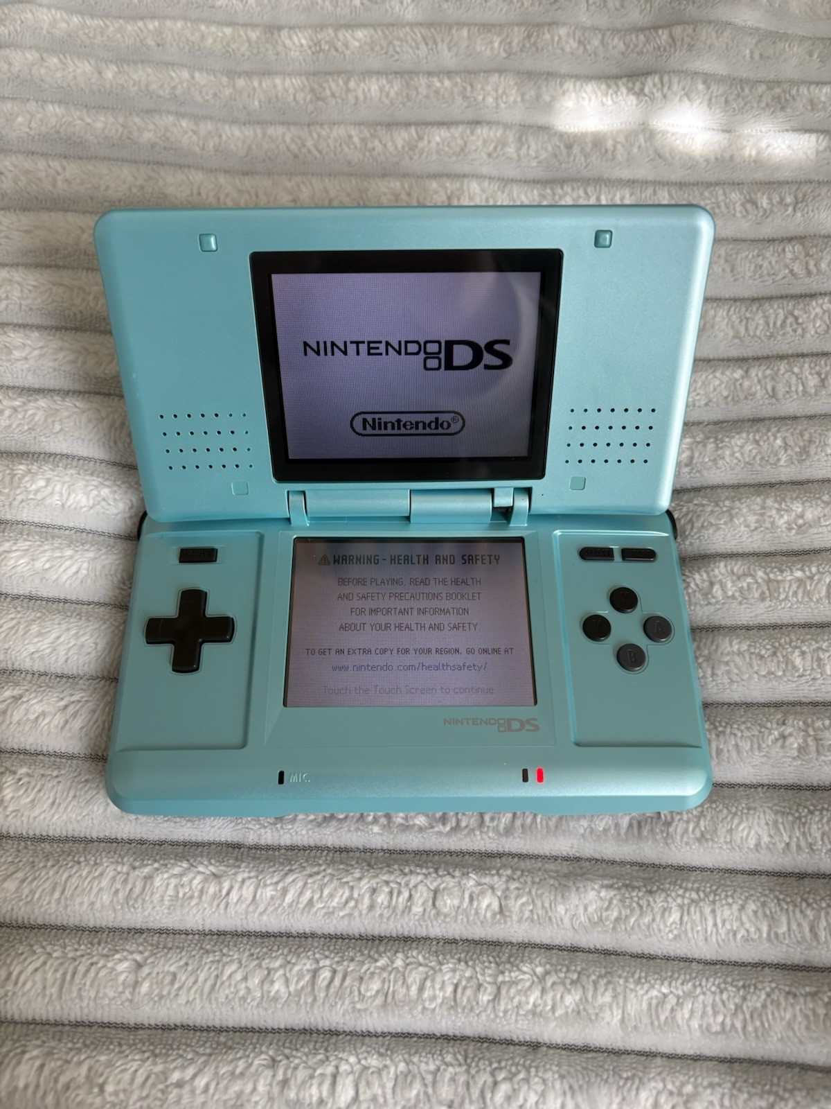 Nintendo DS Blue Handheld System NTR-001 NTSC-J Touchscreen