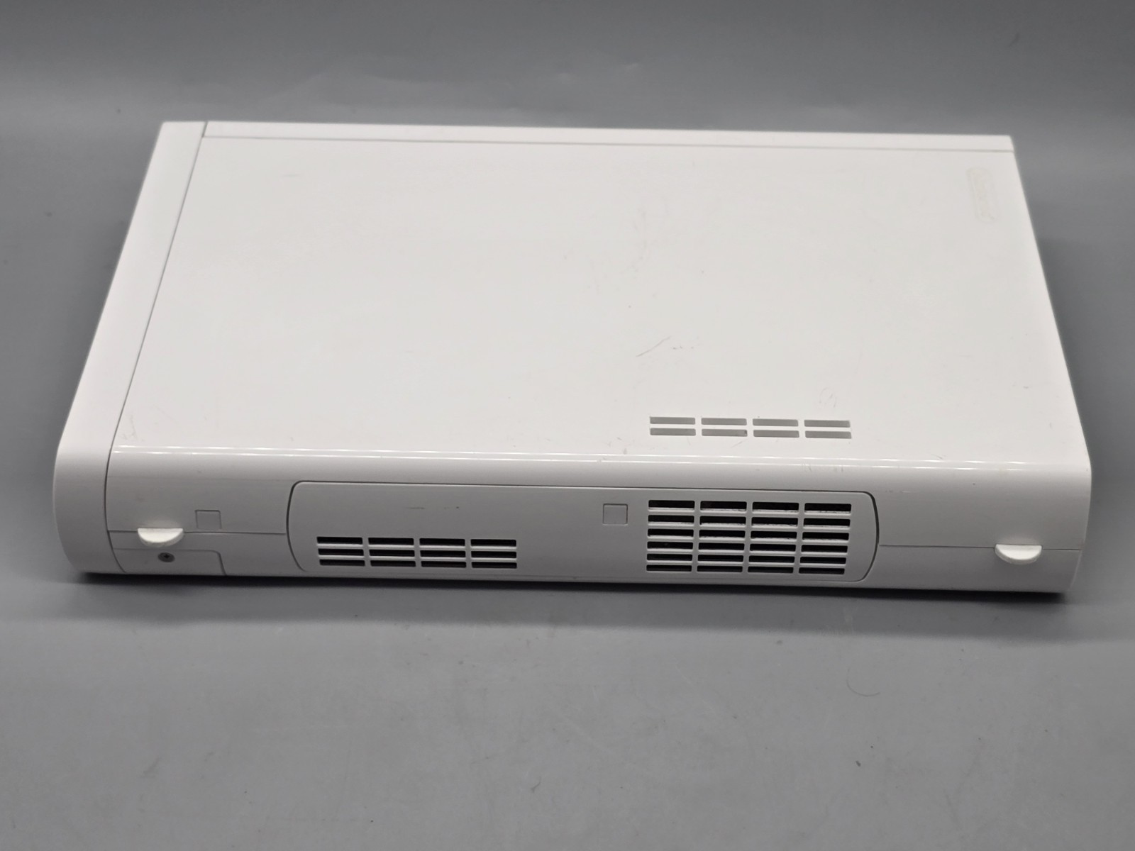 Nintendo Wii U Console Only White 8GB WUP-001 (02) For Parts