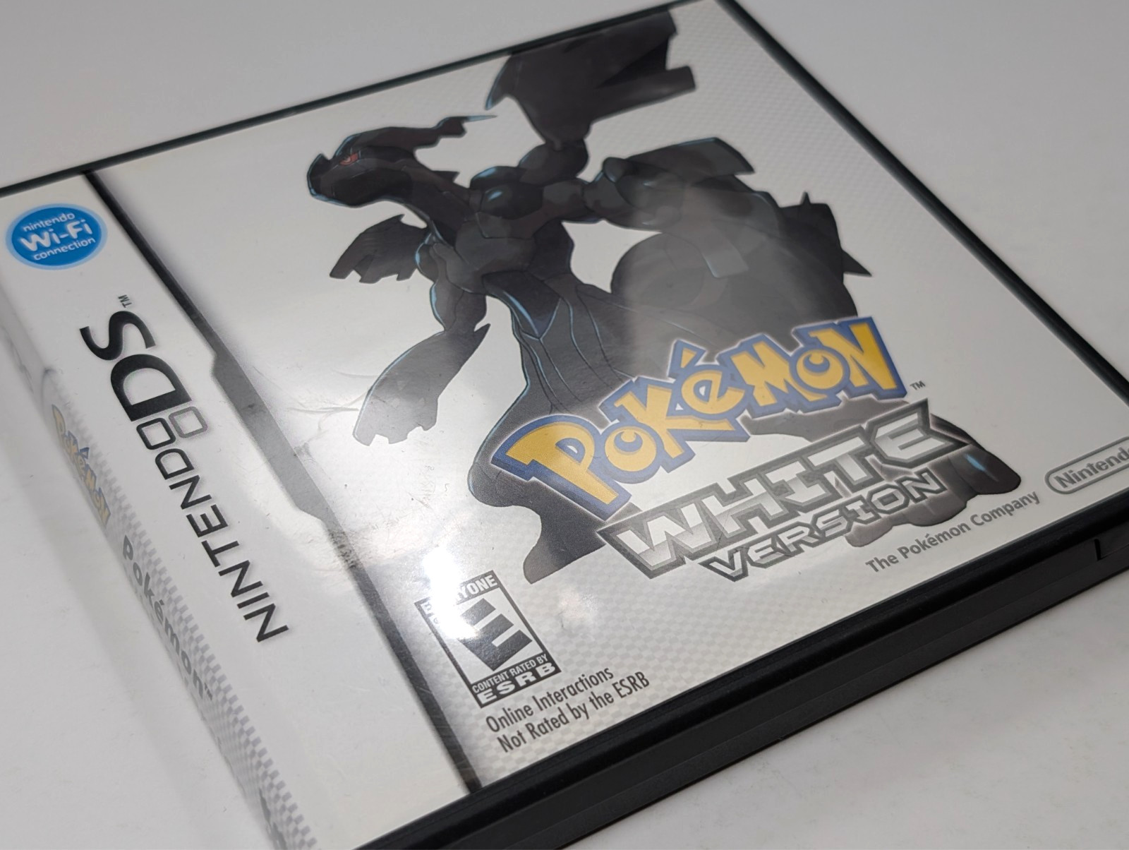 Pokemon White Nintendo DS in case authentic