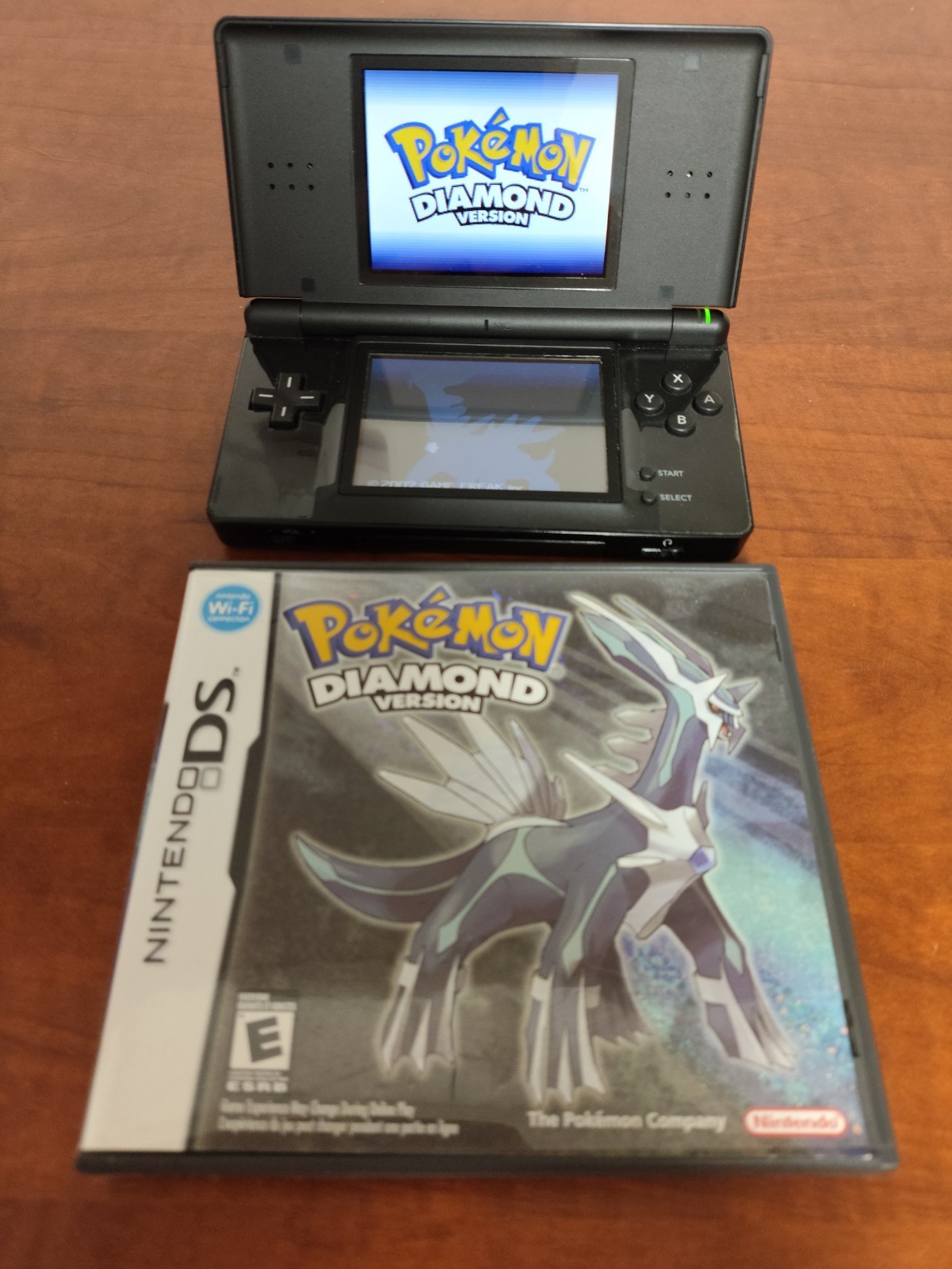 Nintendo Game Boy Advance SP Silver, Black DS lite with Pokemon Pearl + Fire Red