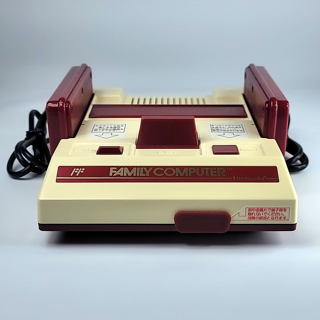 NINTENDO FAMICOM CONSOLE HVC-001 BOX & MANUAL & 1５GAMES From Japan 2407100001