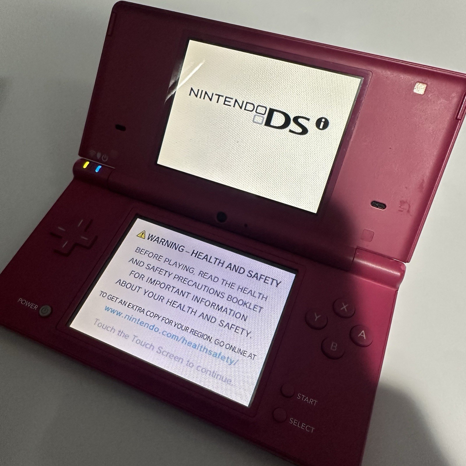 Nintendo DSi Pink Model TWL-001 (USA) Handheld Console w/ Stylus Charger TESTED