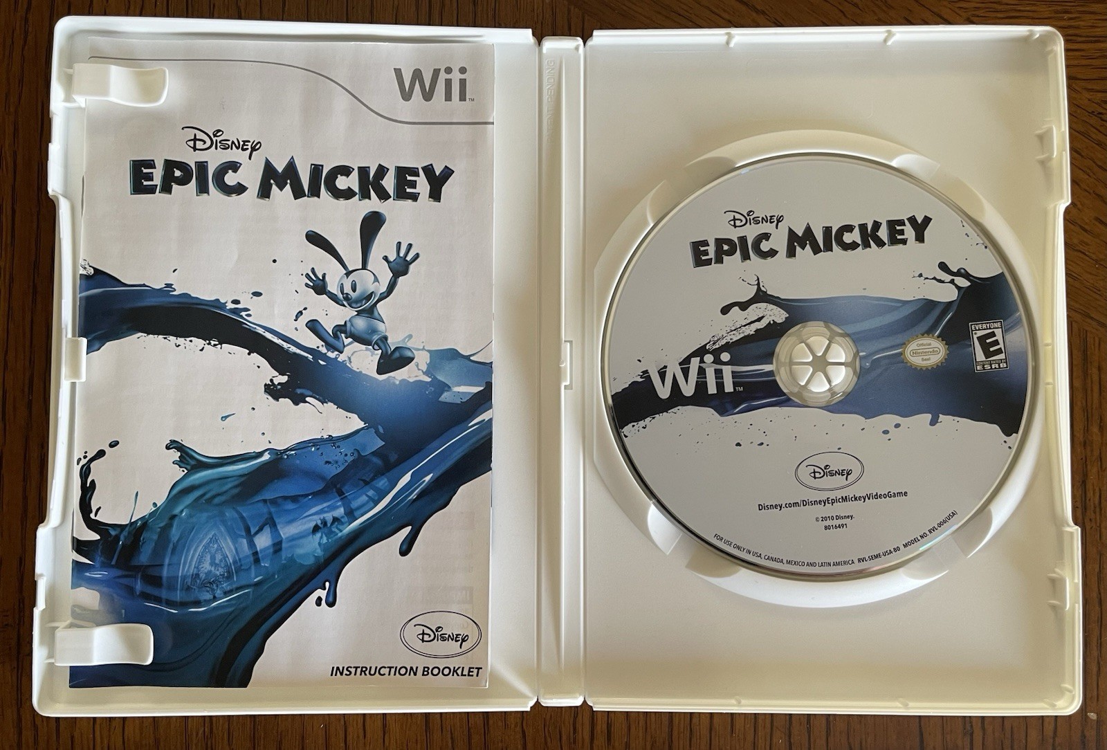 Wii Epic Mickey Collector’s Edition Open Box & Sealed Epic Mickey 2 Paint Brush
