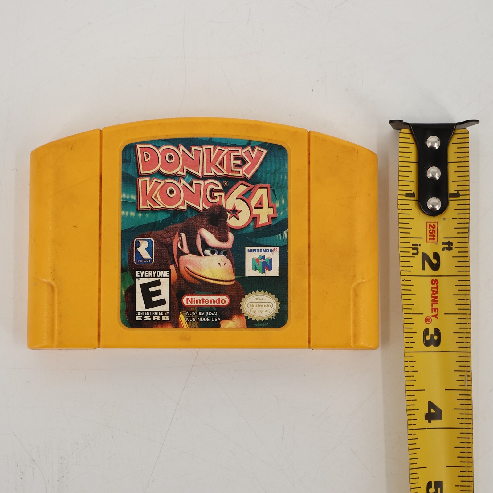 Nintendo 64 Donkey Kong 64 Video Game Cartridge Only Iconic Banana Yellow N64