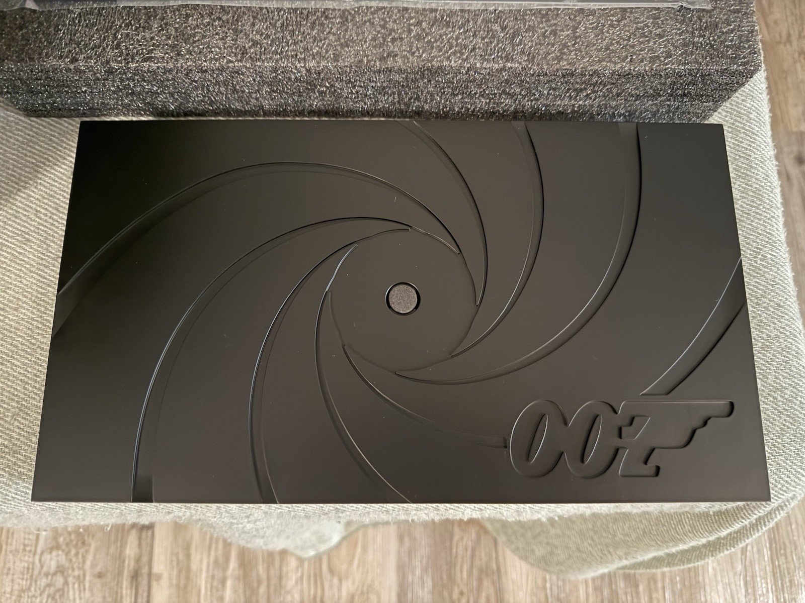 007: First Light Collector’s Legacy Edition Golden Gun Replica ONLY – READ DESC