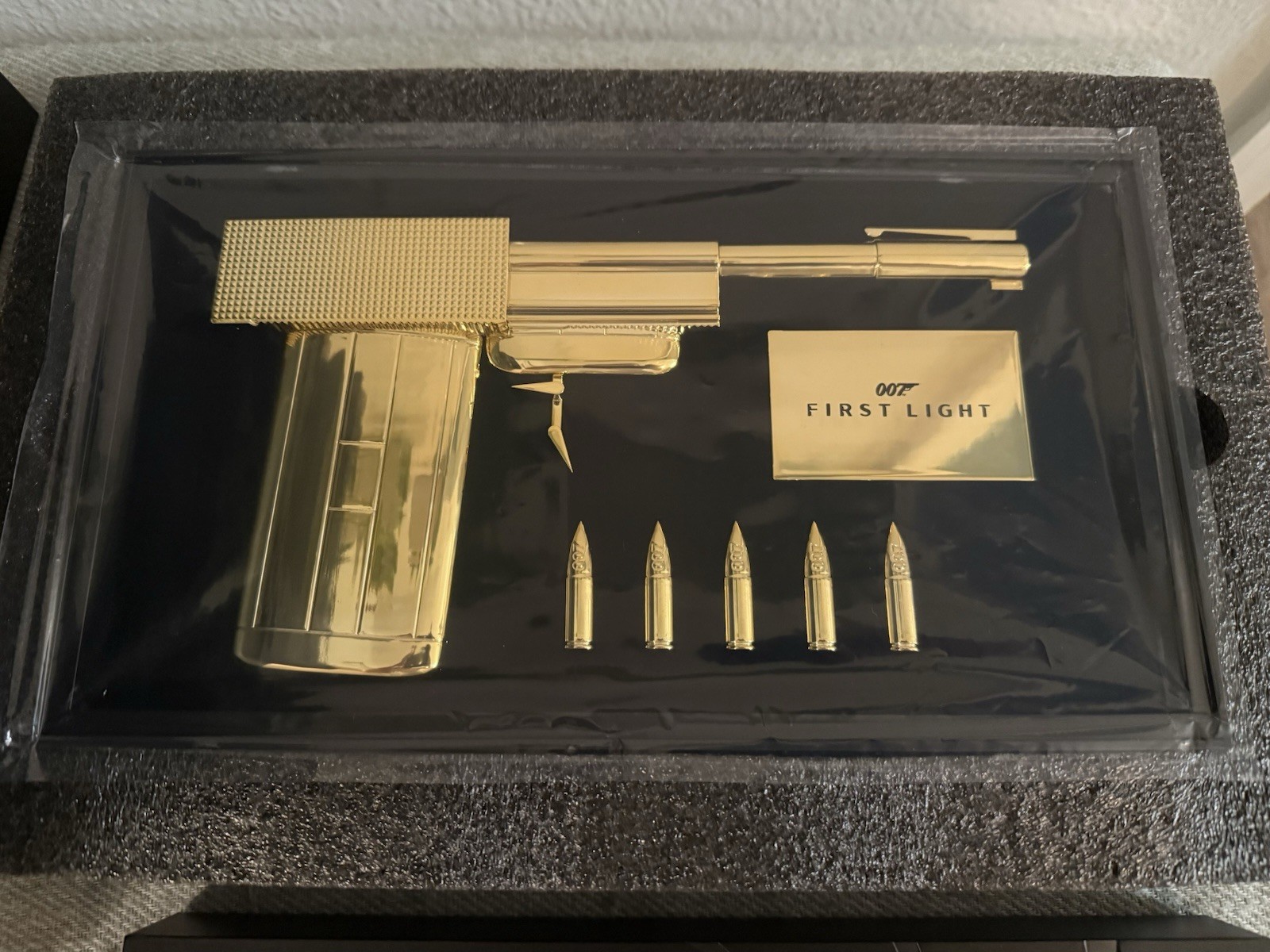007: First Light Collector’s Legacy Edition Golden Gun Replica ONLY – READ DESC