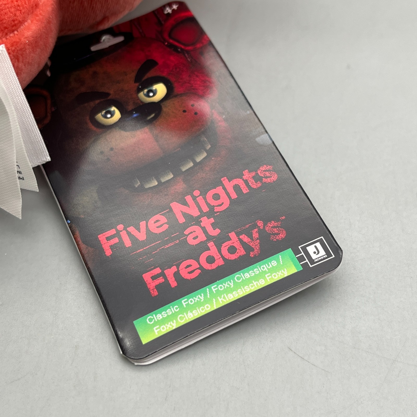Jazwares FNAF 2025 4″ Mini Plush Set 5 GLOW EYES Freddy Bonnie Chica Foxy Golden